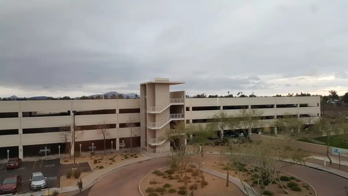 Banner Thunderbird Medical Center - Thumbnail 4
